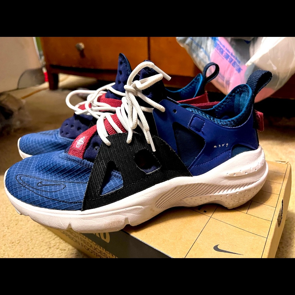 Nike Huaraches wore twice